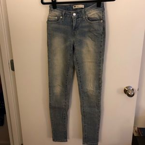 Levi’s 535 Legging Jeans